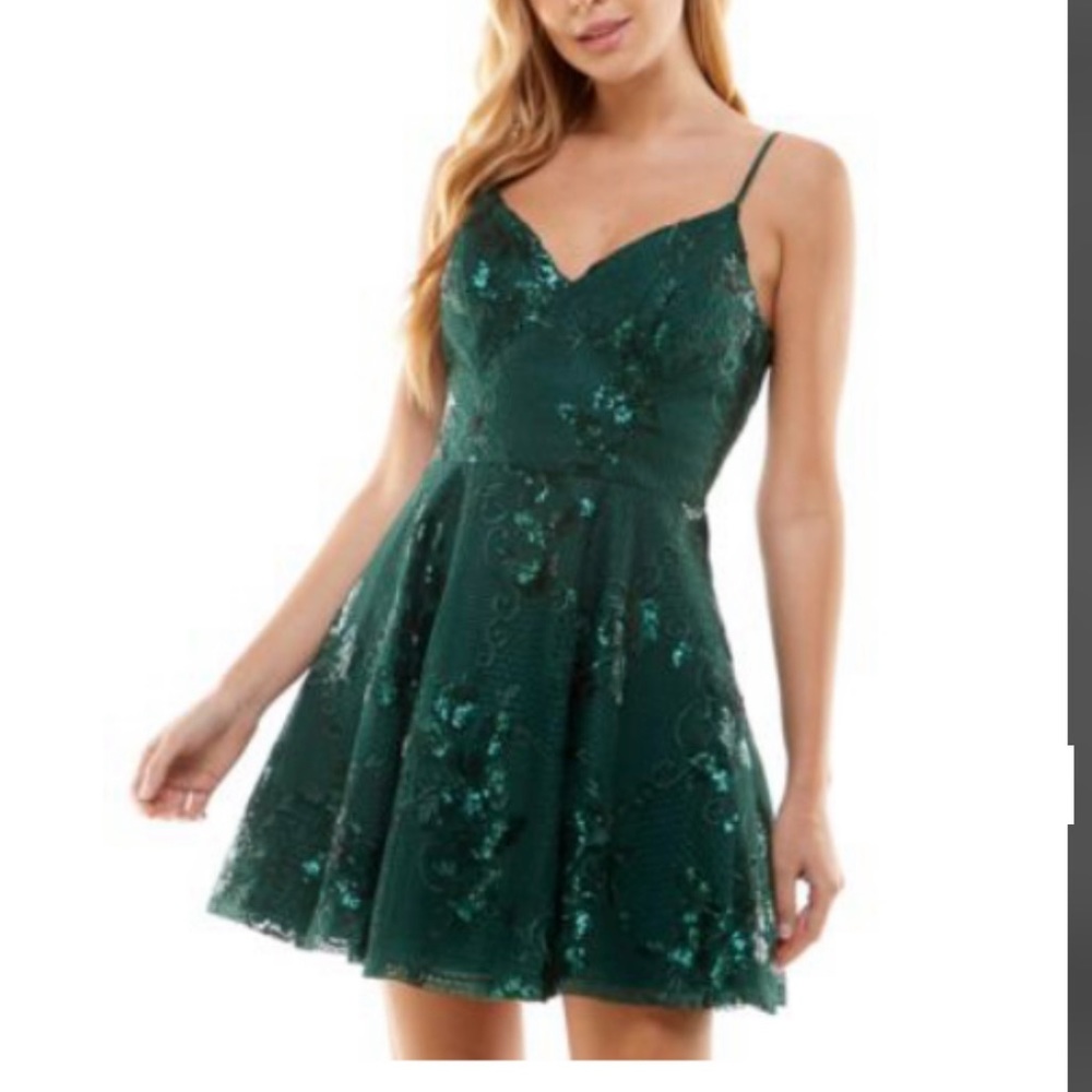 ✨Juniors' Sequined Fit & Flare✨ 👗✨